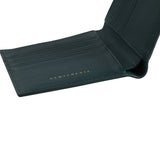 Η Εσωτερική πλευρά ενός Πράσινου Πορτοφολιού από Δέρμα Κροκοδείλου