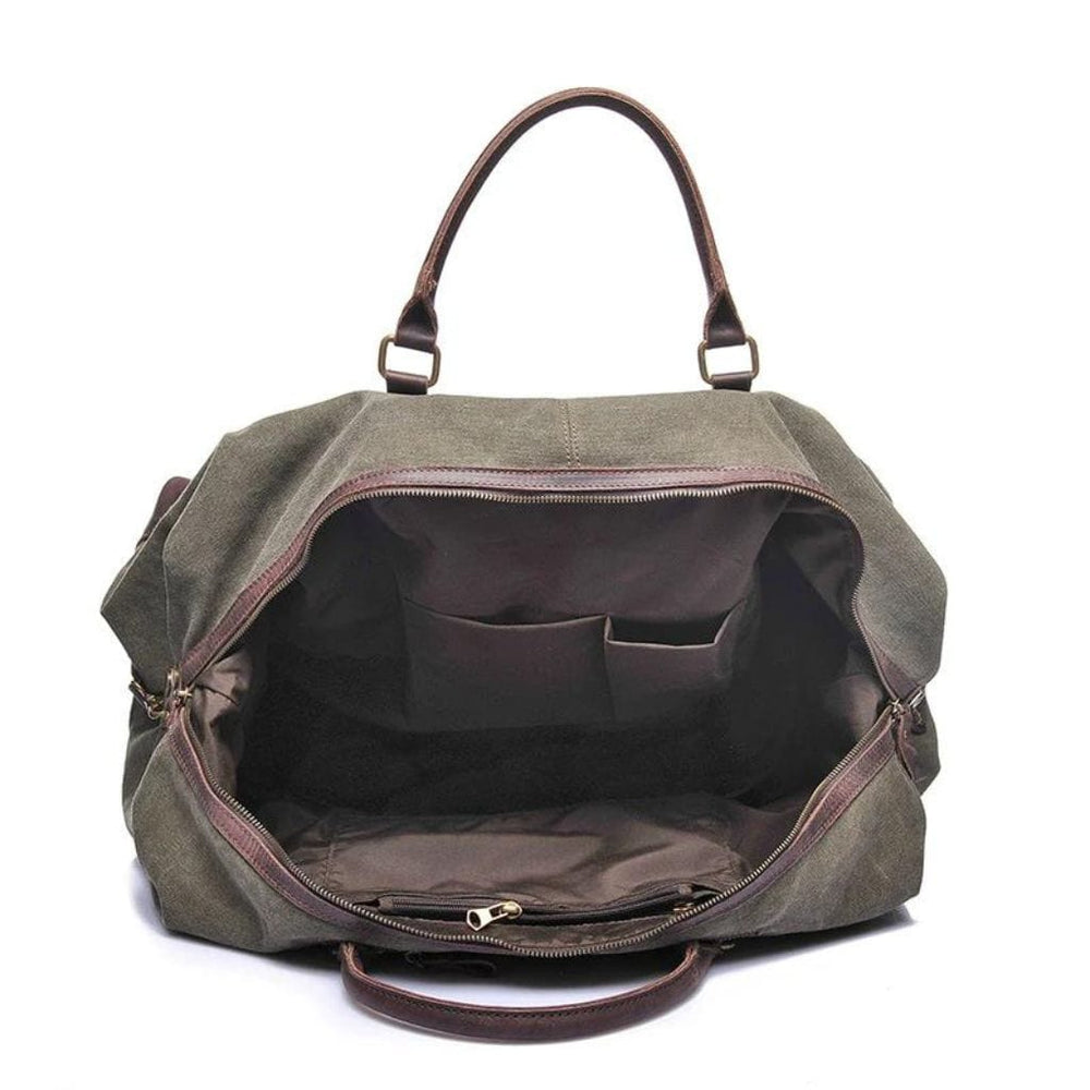 Interno e tasche di una borsa Duffle in tela del marchio di moda di lusso Gentcreate Interno e tasche di una borsa Duffle in tela del marchio di moda di lusso Gentcreate