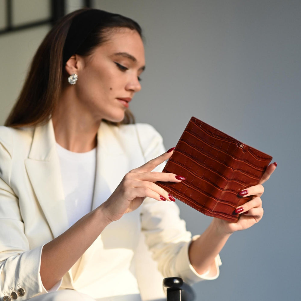 Porte-passeport en cuir de crocodile Porte-documents en crocodile marron fait à la main de luxe
