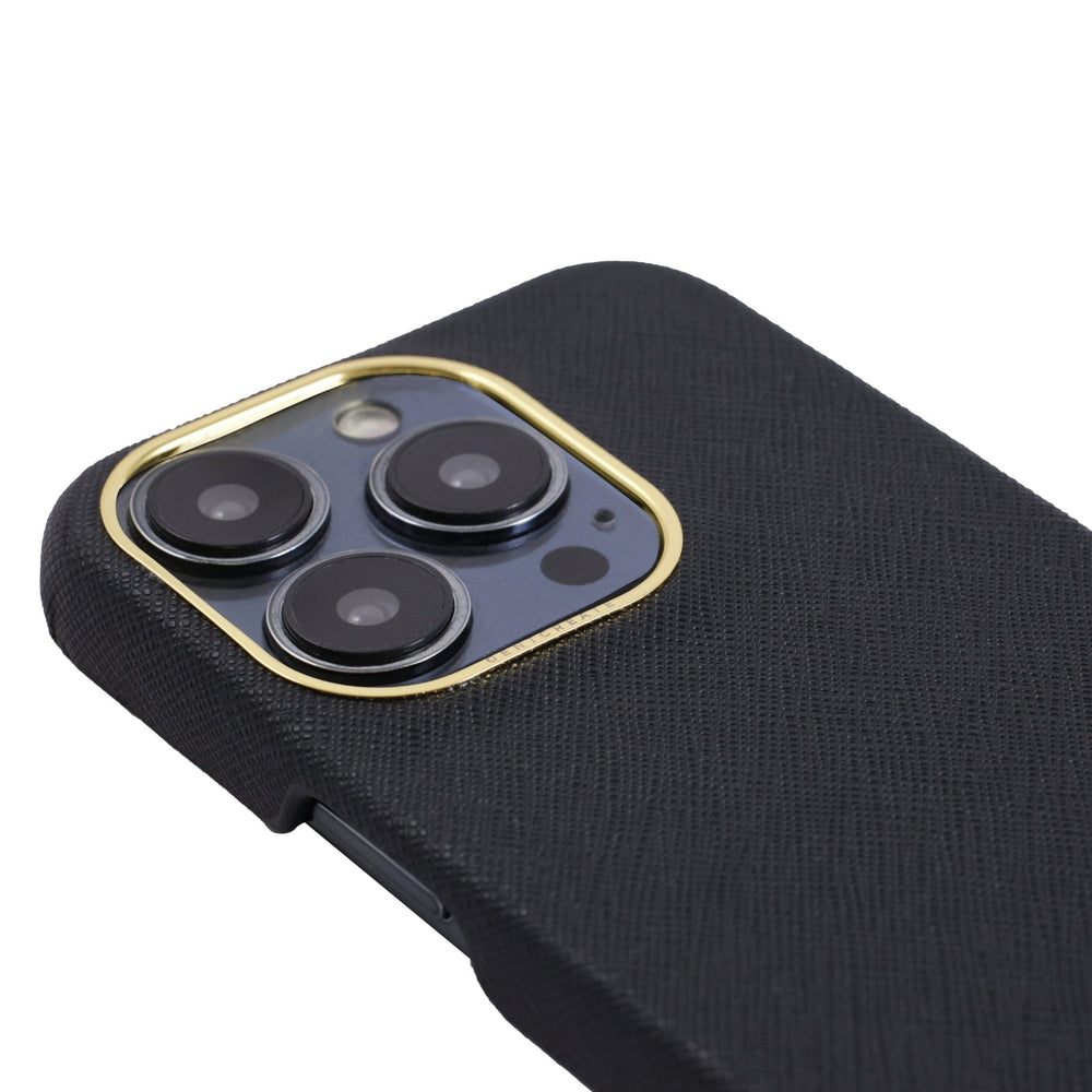 Saffiano Leather iPhone Case Close-up picture of a black Saffiano leather iPhone case by Gentcreate.
