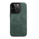 緑のアルカンターラのiPhone 14ケース by Gentcreate