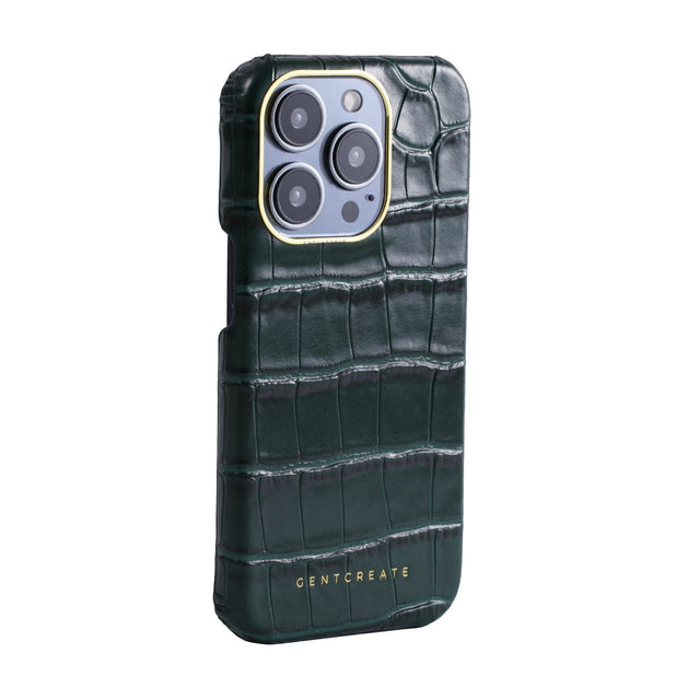 젠트크리에이트 브랜드의 브라운 크로커다일 아이폰 케이스, 오른쪽 측면에서 촬영됨.