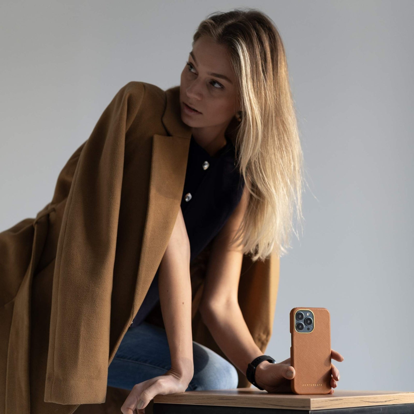 Handgefertigte Saffiano Leder-iPhone 16 Hüllen