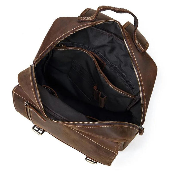 Interior and pockets of a leather backpack by Gentcreate