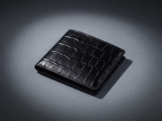 Cartera bifold negra de cuero grabado cocodrilo de GENTCREATE, imagen del menú Carteras de cuero