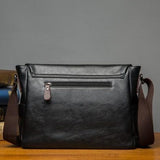 Vegan Leather Crossbody Bag "Magnus" - Gentcreate